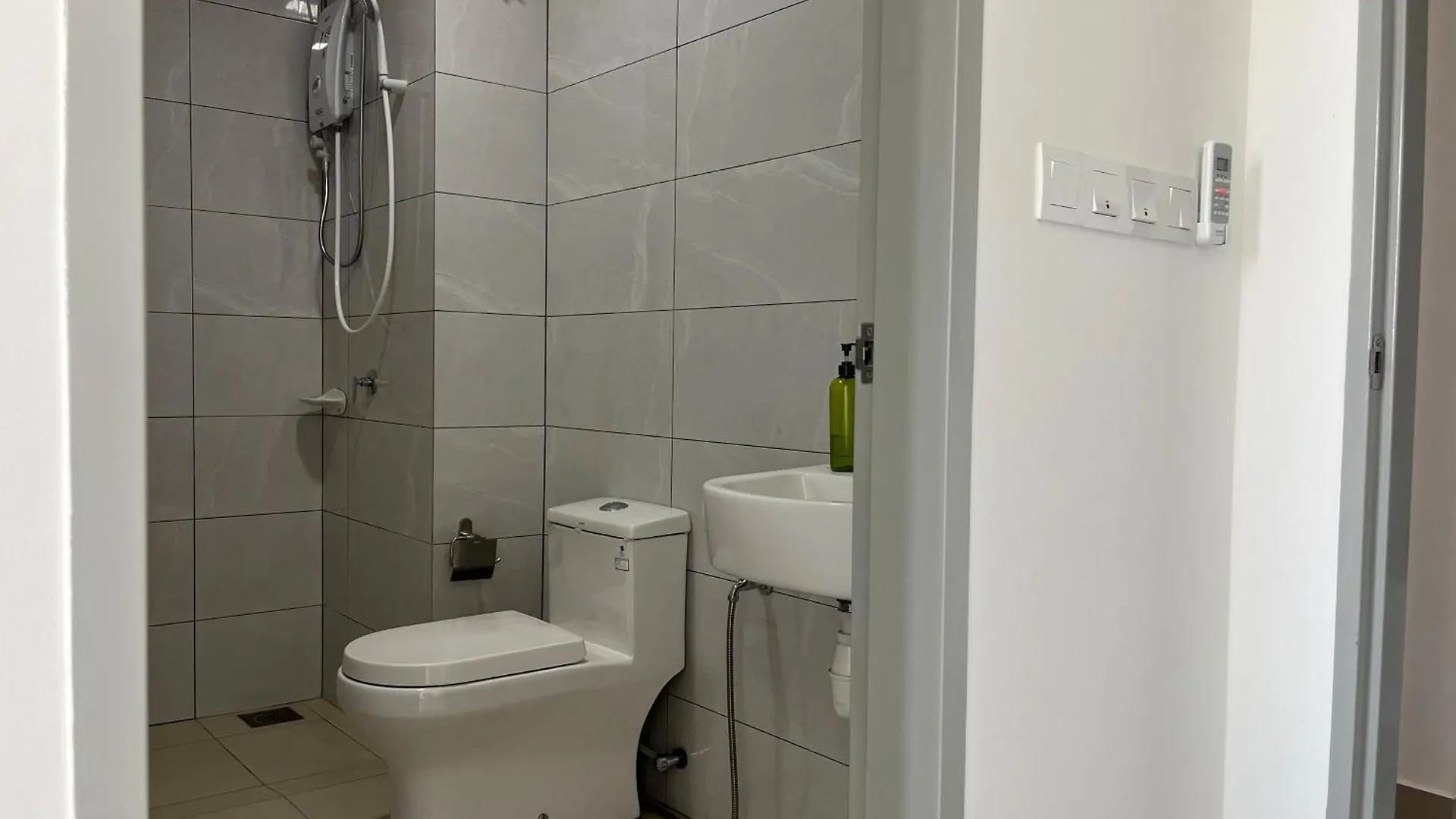 Apartment Industrial 2Br 8Pax Impression City 5Mins Totown Malacca Malaysia