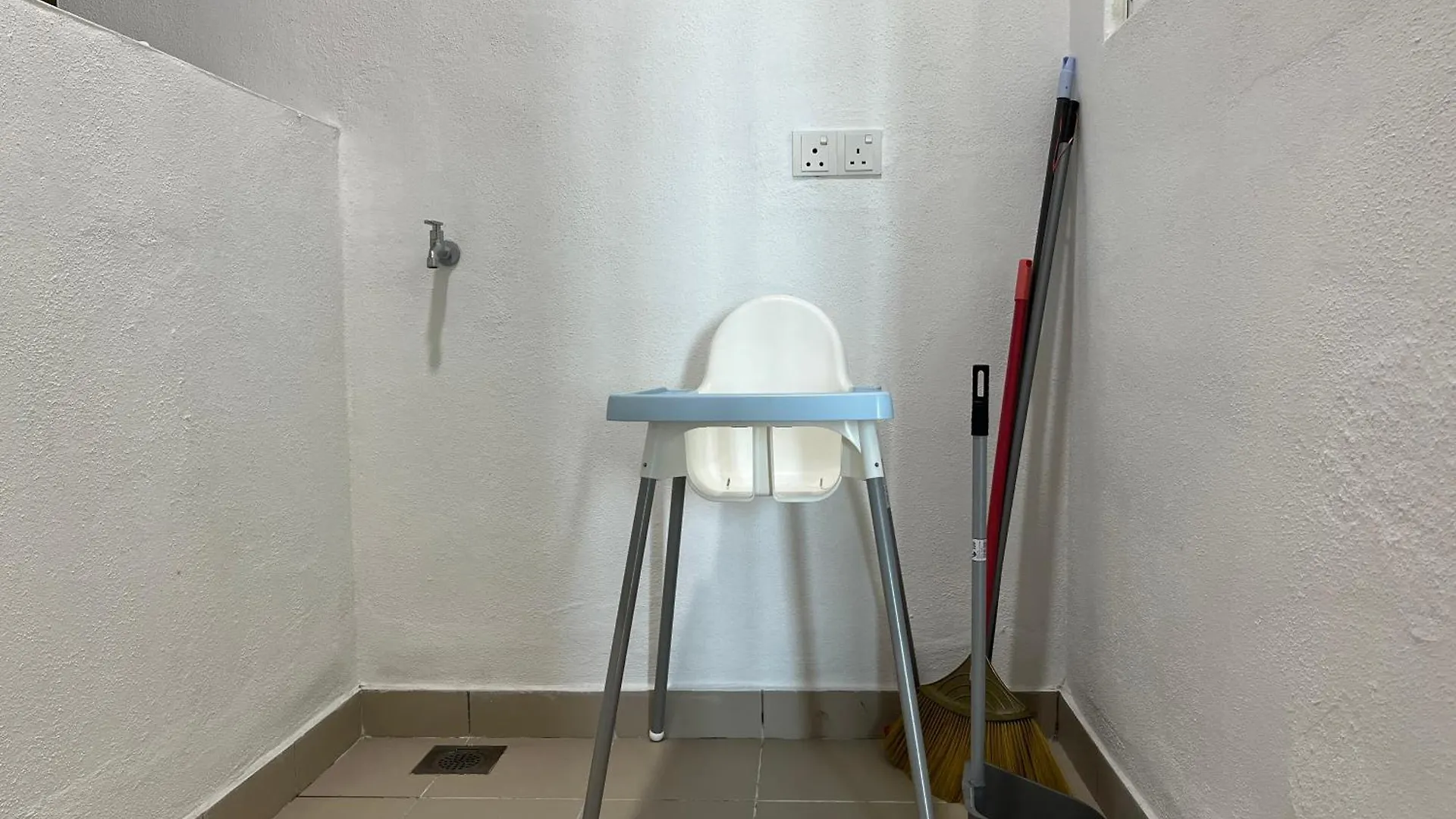 Industrial 2Br 8Pax Impression City 5Mins Totown Malacca Apartment
