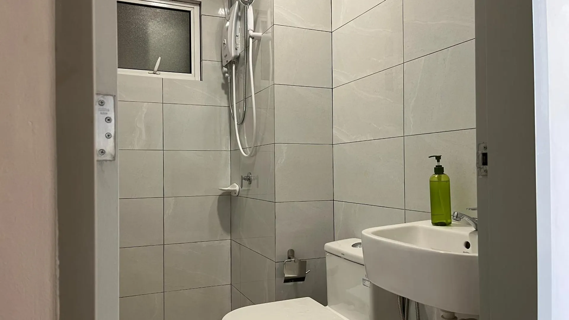 Industrial 2Br 8Pax Impression City 5Mins Totown Malacca Malaysia